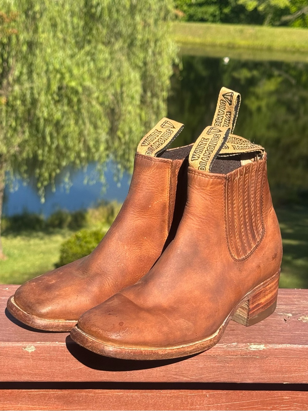 Vintage White Diamonds Brown Leather Square Toe Pull On Western Ankle Boots 5.5